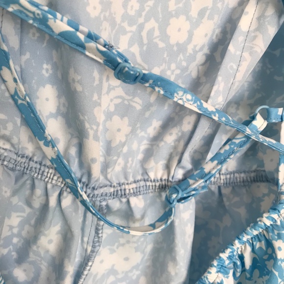 SHEIN Strappy Open Back Floral Romper XS Blue White Sweetheart Neckline - Picture 12 of 16